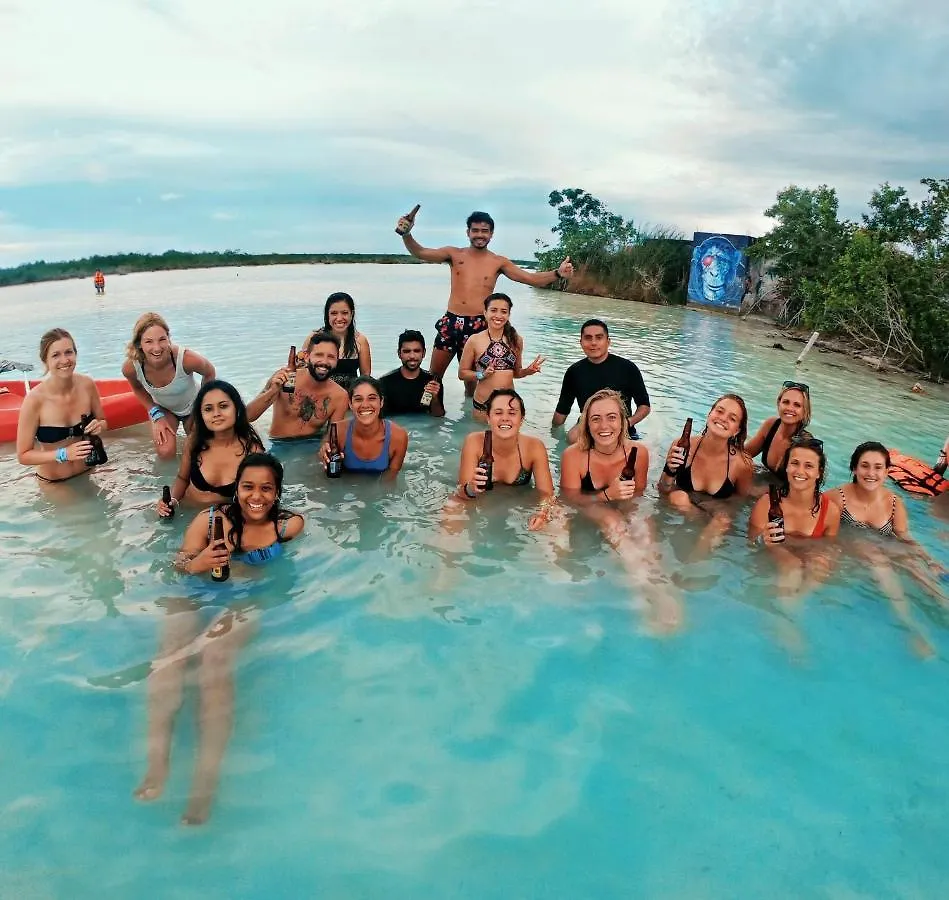 The Yak Lake House - Hostal Bacalar Mexico