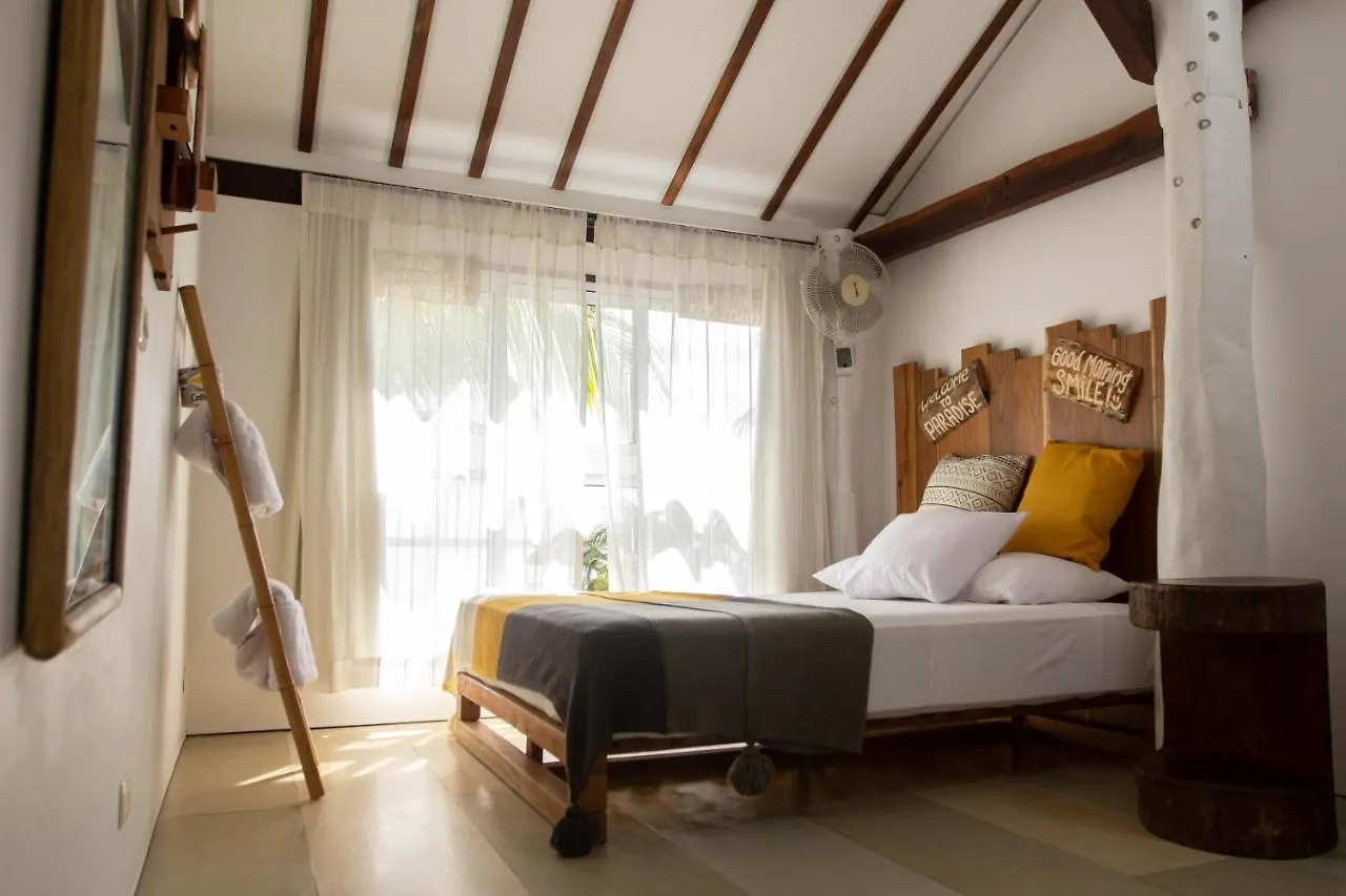 The Yak Lake House - Hostal Bacalar Mexico