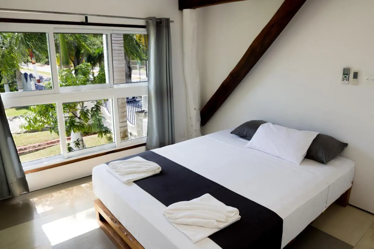The Yak Lake House - Hostal Bacalar 0*,  Meksyk